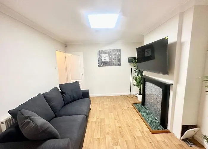 5 Bedroom House In Da7